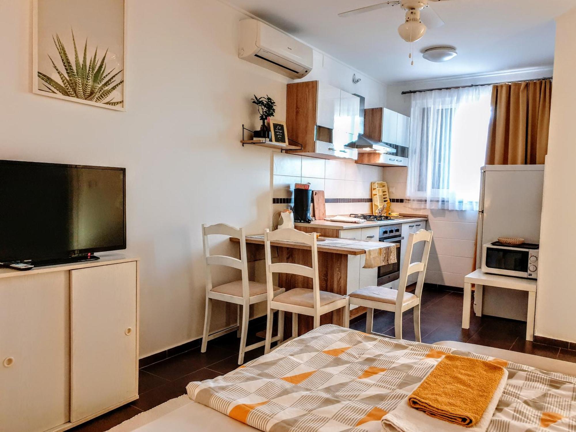 Apartments Katicin Poljana  Quarto foto